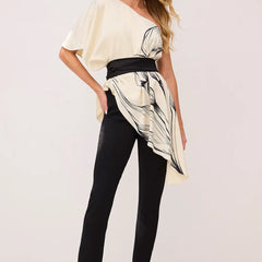 BLUSA AMPLA ESTAMPADA OMBRO ÚNICO