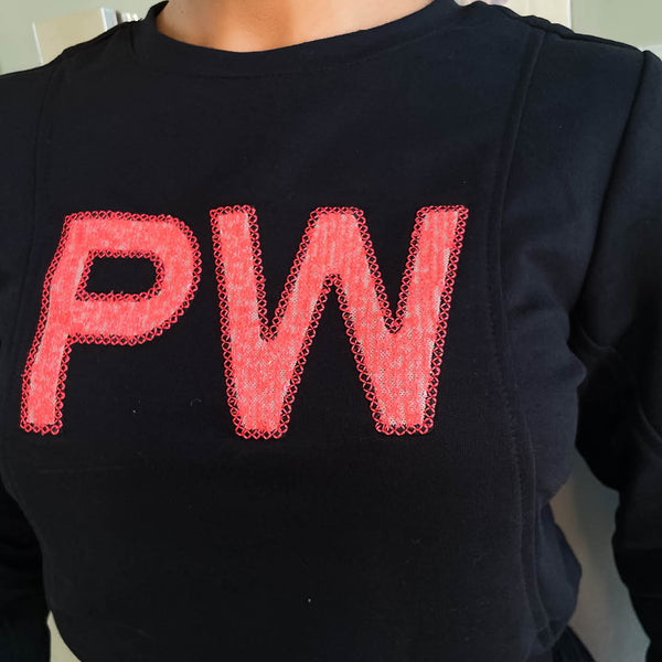 BLUSA CROPPED MOLETON RECORTES BORDADO INDUST
PRETO C/ LARANJA NEON PERFECT WAY