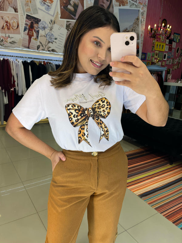 T-SHIRT LOVE-ME AMAR Camiseta Laço - Glamim