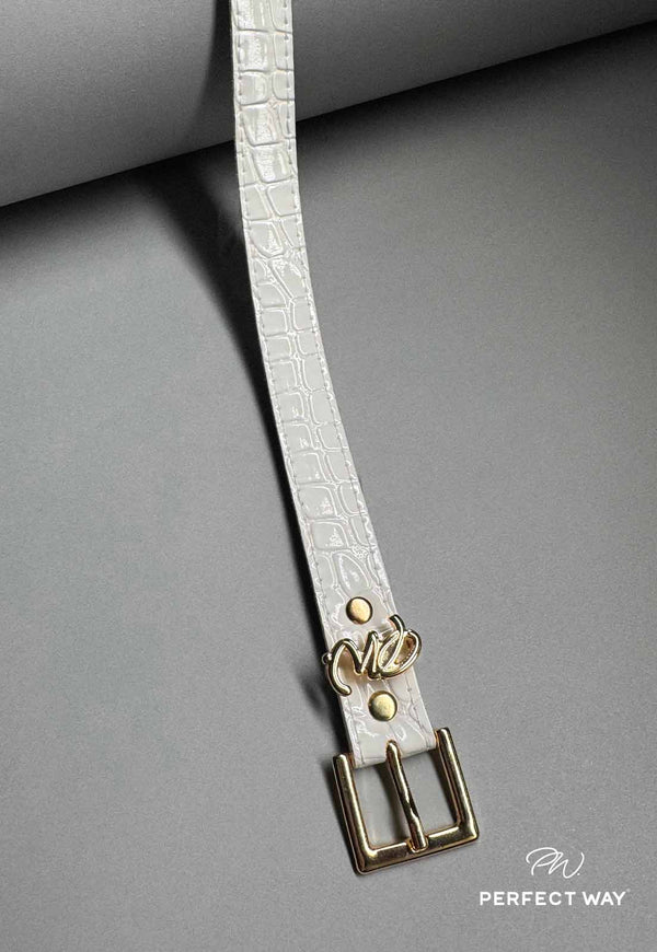 CINTO FEMININO EM COURO SINTETICO OFF WHITE COM DOURADO PERFECT WAY