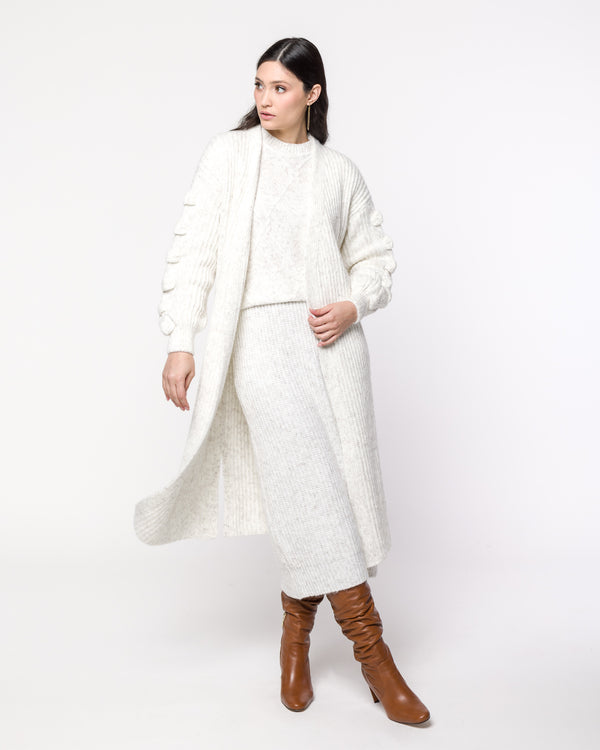 Casaco TRICOT Virginia - Ponto pipoca nas mangas - Perola - UNICO
