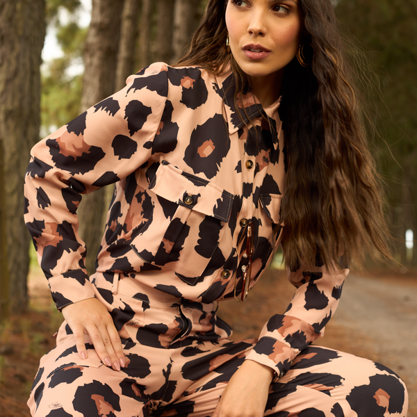 CAMISA LOVE-ME NOITE ESTRELADA ANIMAL PRINT