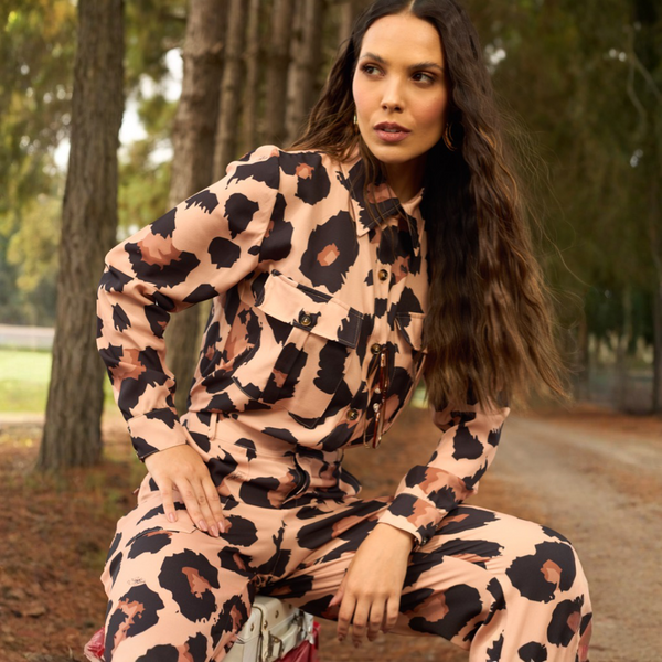 CAMISA LOVE-ME NOITE ESTRELADA ANIMAL PRINT